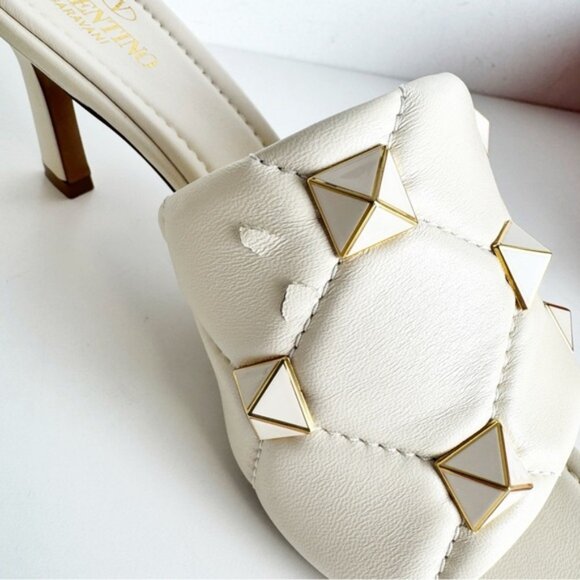 Valentino Garavani Roman Stud 65mm sandals in cream size 40 - Picture 4 of 9
